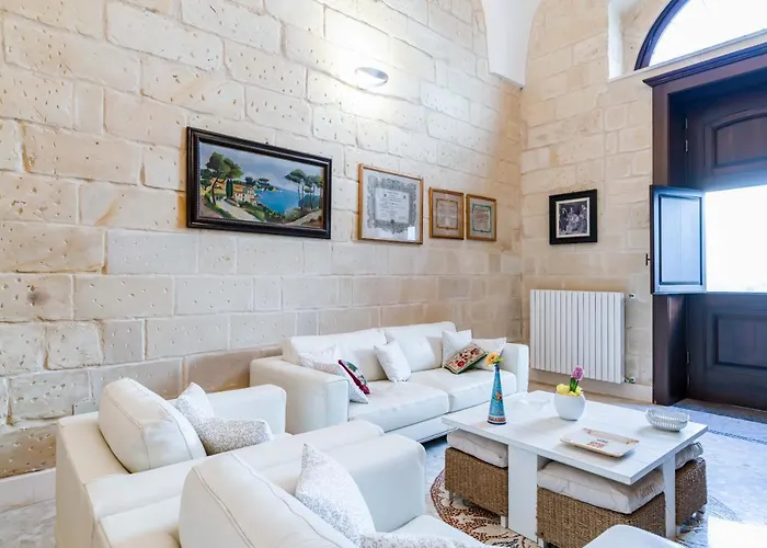 Guesthost - Centro Exclusive *