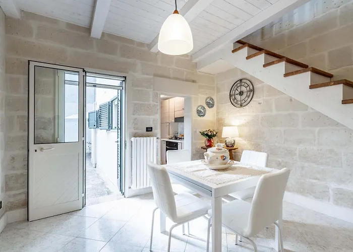 Guesthost - Centro Exclusive *